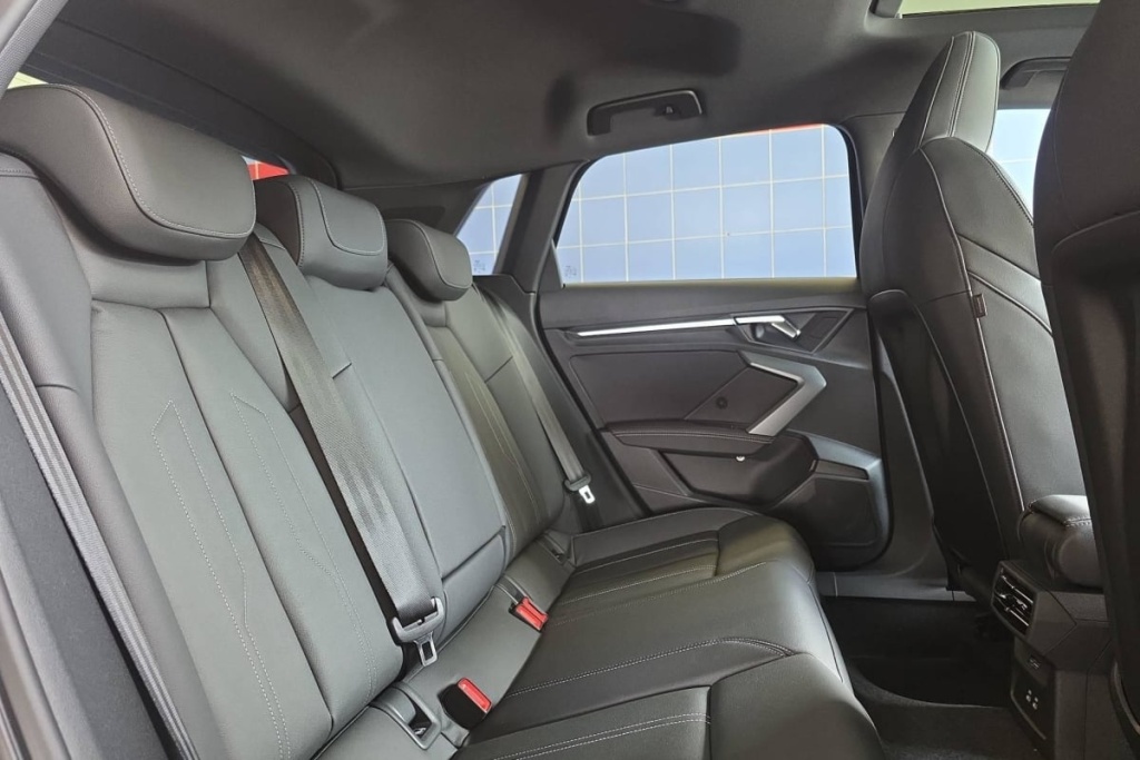 AUDI A3 Sportback 45 TFSI e Hybride rechargeable 272 S tronic 6 S line - ref: 1-372753 - Photo 10