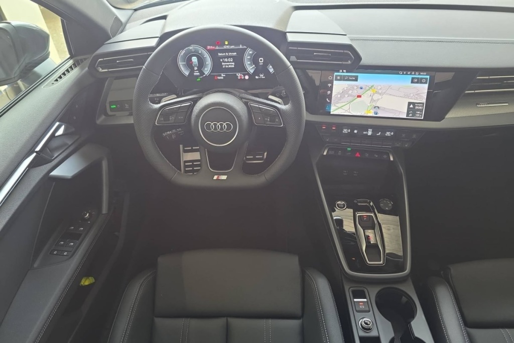 AUDI A3 Sportback 45 TFSI e Hybride rechargeable 272 S tronic 6 S line - ref: 1-372753 - Photo 13