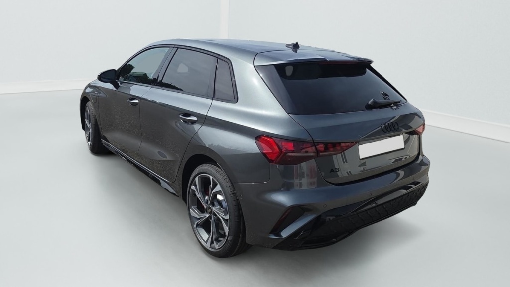 AUDI A3 Sportback 45 TFSI e Hybride rechargeable 272 S tronic 6 S line - ref: 1-372753 - Photo 5