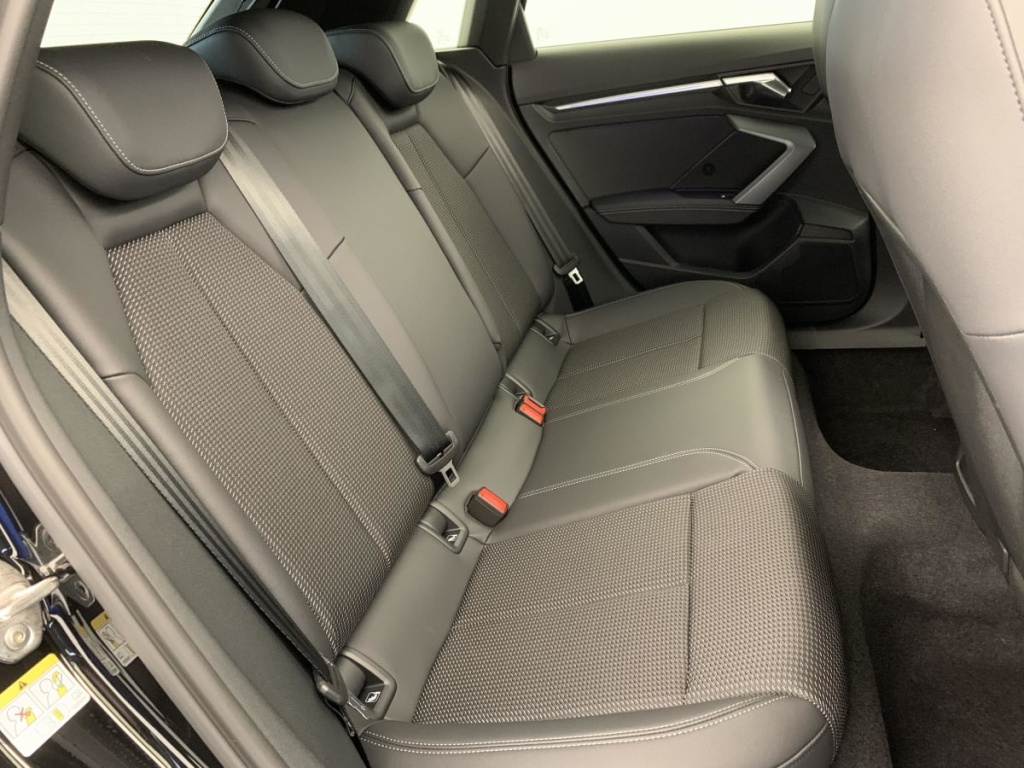 AUDI A3 Sportback 45 TFSI e Hybride rechargeable 272 S tronic 6 S line - ref: 1-372757 - Photo 12