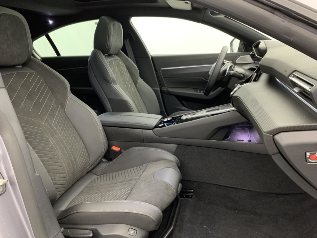 PEUGEOT 508 Hybrid 225 e-EAT8 Allure - ref: 1-375719 - Photo 9