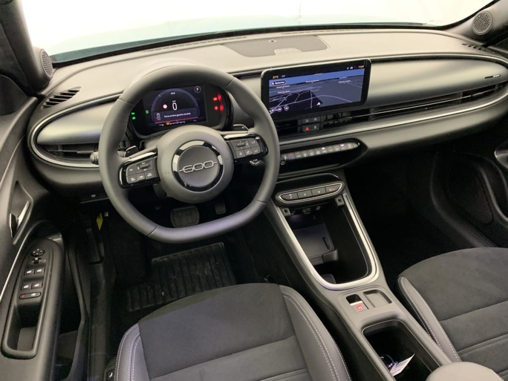 FIAT 600 T-Gen 3 1.2 Hybrid 145ch eDCT6 Sport - ref: 1-376215 - Photo 10
