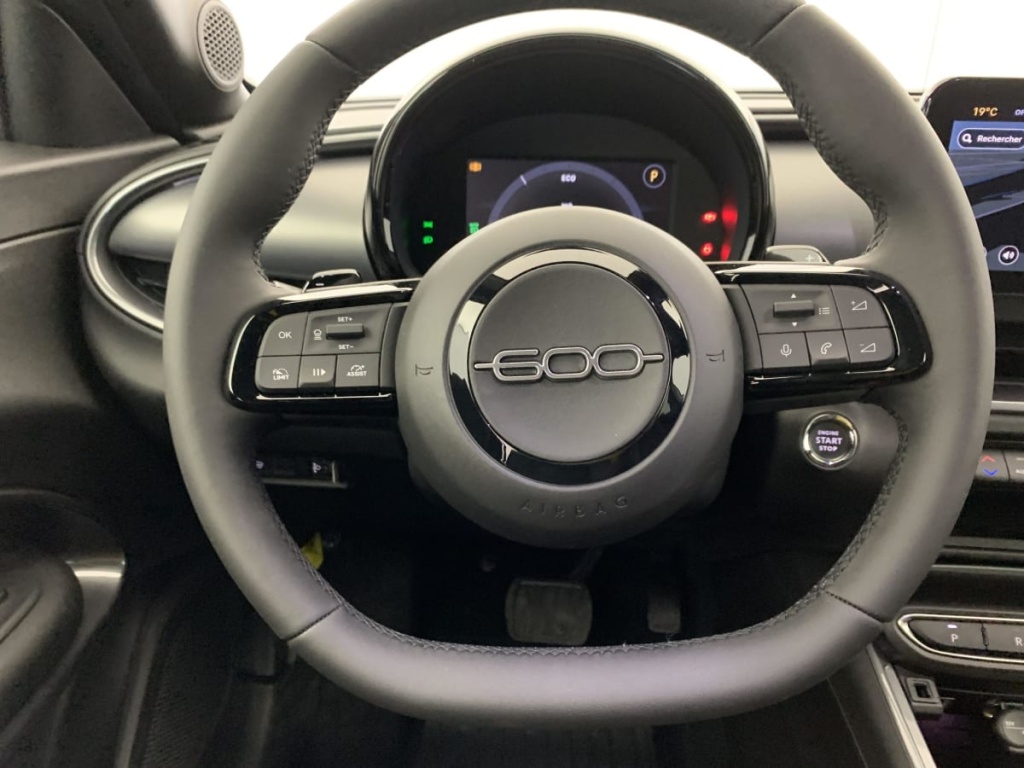 FIAT 600 T-Gen 3 1.2 Hybrid 145ch eDCT6 Sport - ref: 1-376220 - Photo 16