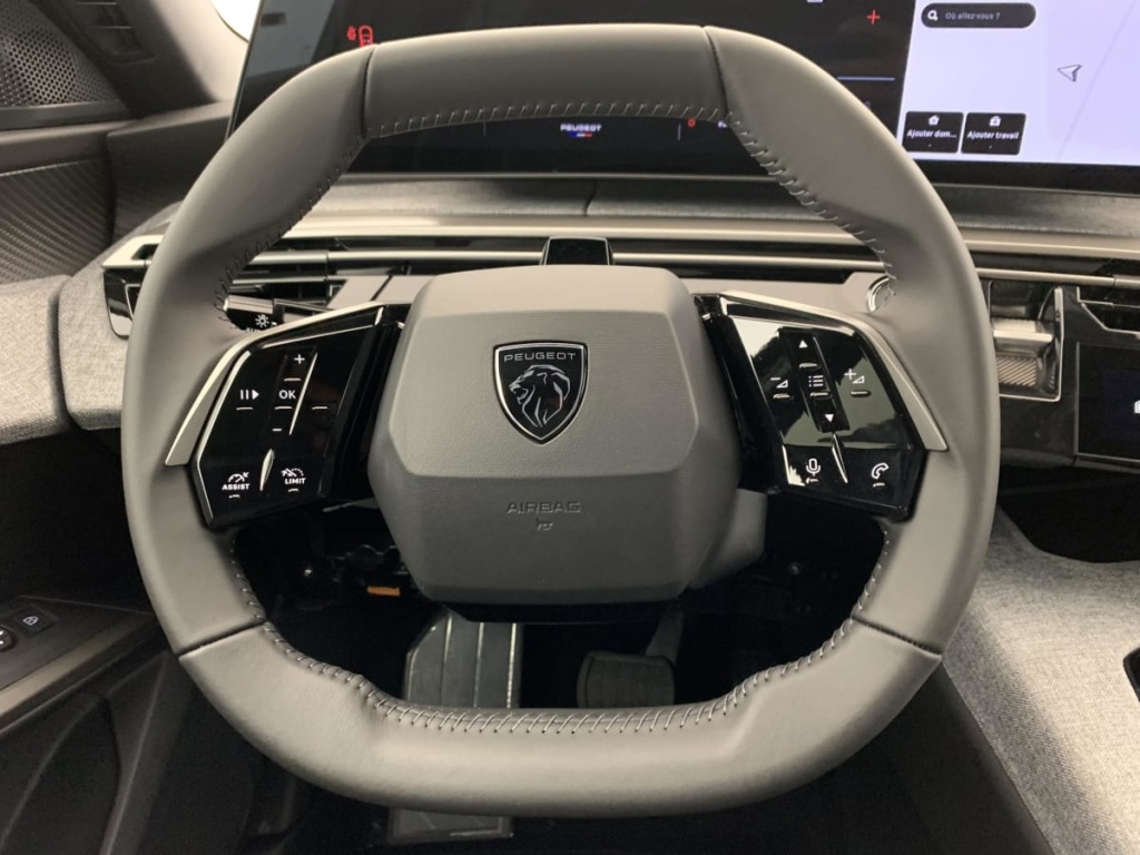 PEUGEOT 5008 Hybrid 145 e-DCS6 Allure - ref: 1-377540 - Photo 14