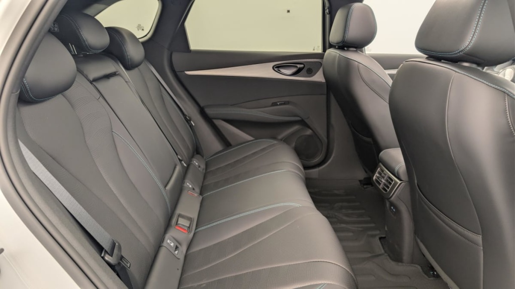 BYD Seal 6 Touring 1.5l DM-i 156 kW PHEV Comfort - ref: 1-378188 - Photo 10