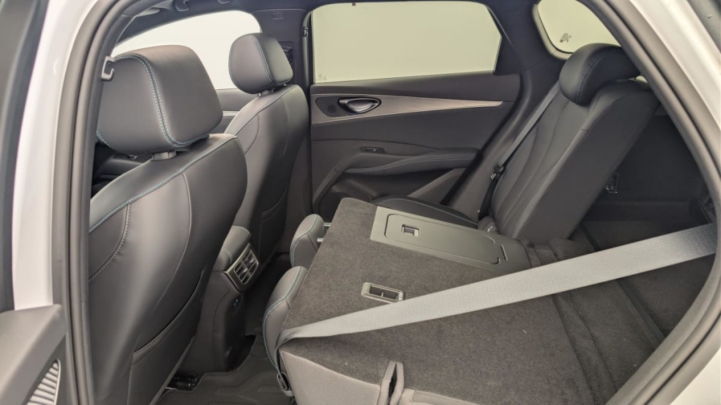 BYD Seal 6 Touring 1.5l DM-i 156 kW PHEV Comfort - ref: 1-378188 - Photo 12