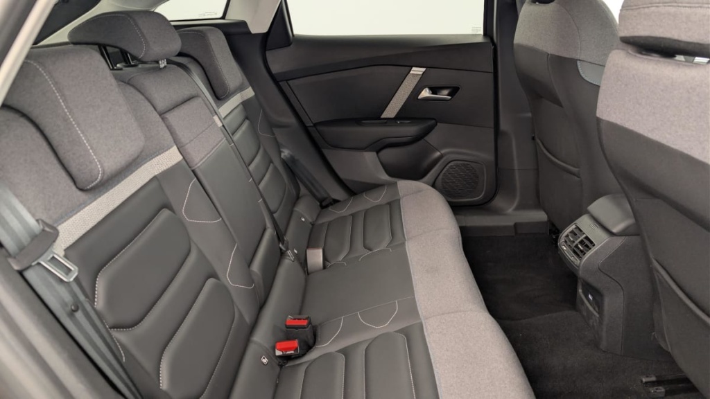 CITROEN C4 PureTech 130 EAT8 Max - ref: 1-378974 - Photo 10