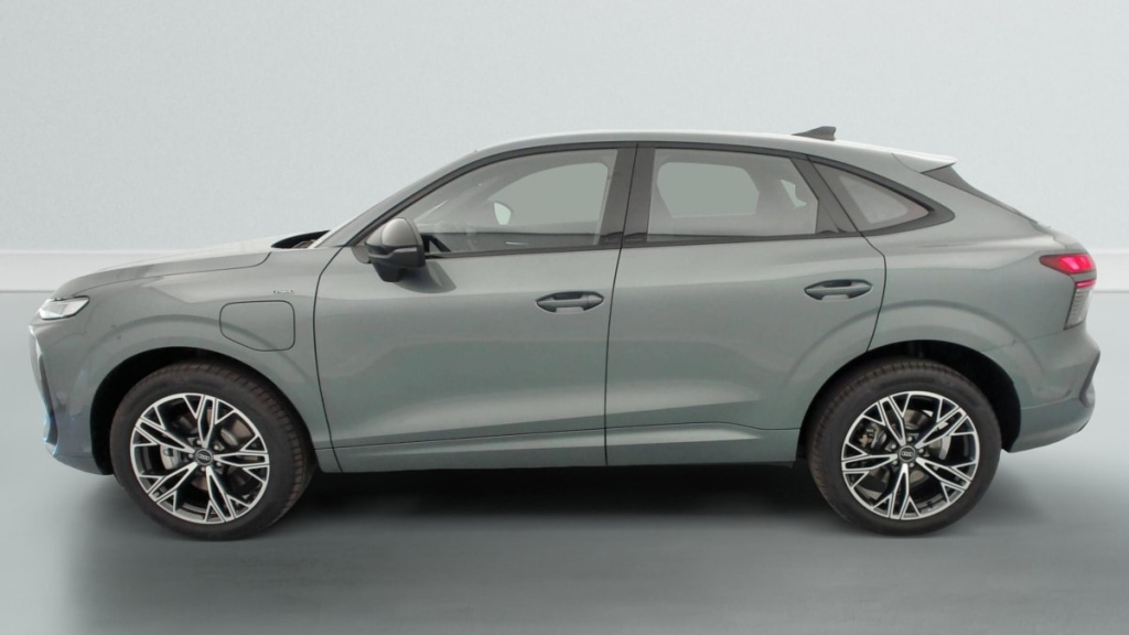 AUDI Q3 Sportback E-HYBRID 272 CH S TRONIC 6 S LINE - ref: 1-380581 - Photo 4