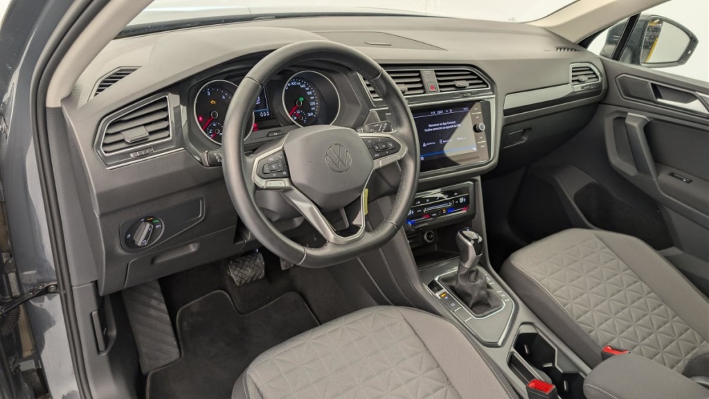 VOLKSWAGEN Tiguan 2.0 TDI 150ch DSG7 Life - ref: 1-380871 - Photo 15