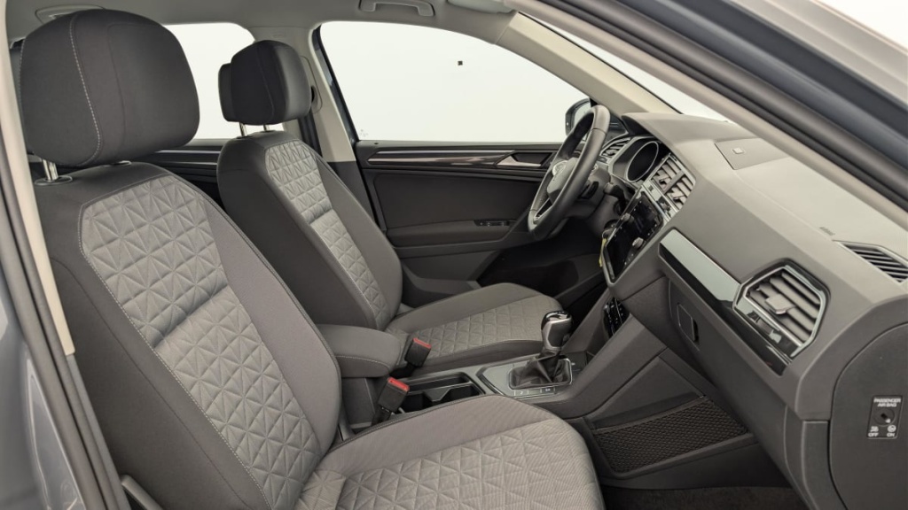 VOLKSWAGEN Tiguan 2.0 TDI 150ch DSG7 Life - ref: 1-380871 - Photo 9