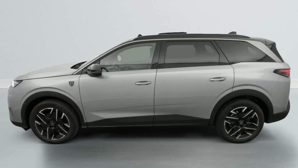 PEUGEOT 5008 Hybrid 145 e-DCS6 GT - ref: 1-381151 - Photo 4