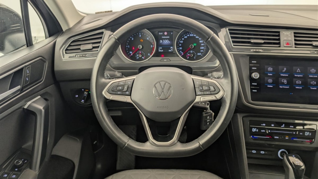 VOLKSWAGEN Tiguan 2.0 TDI 150ch DSG7 Life - ref: 1-381181 - Photo 14