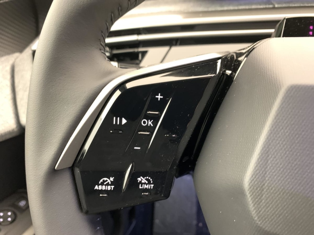 PEUGEOT 5008 HYBRID 145 CH E-DCS6 ALLURE - ref: 1-381856 - Photo 15