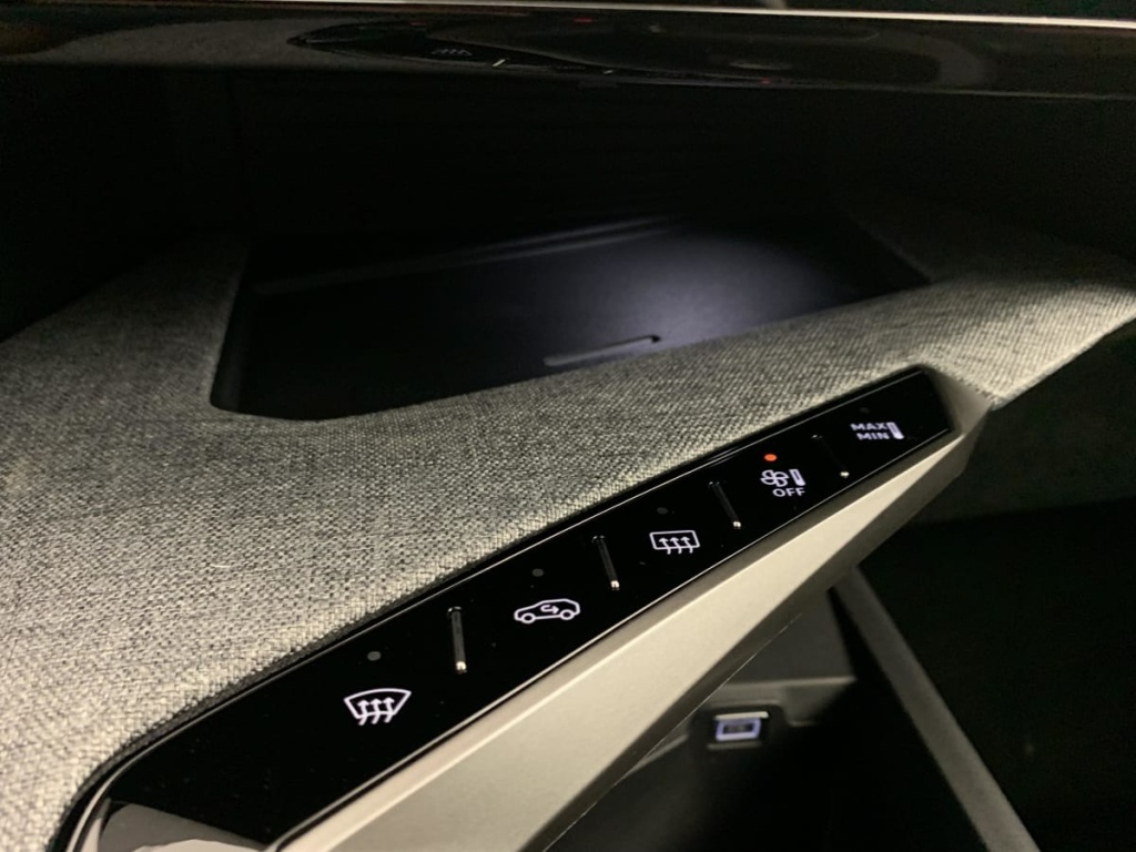 PEUGEOT 5008 HYBRID 145 CH E-DCS6 ALLURE - ref: 1-381858 - Photo 20