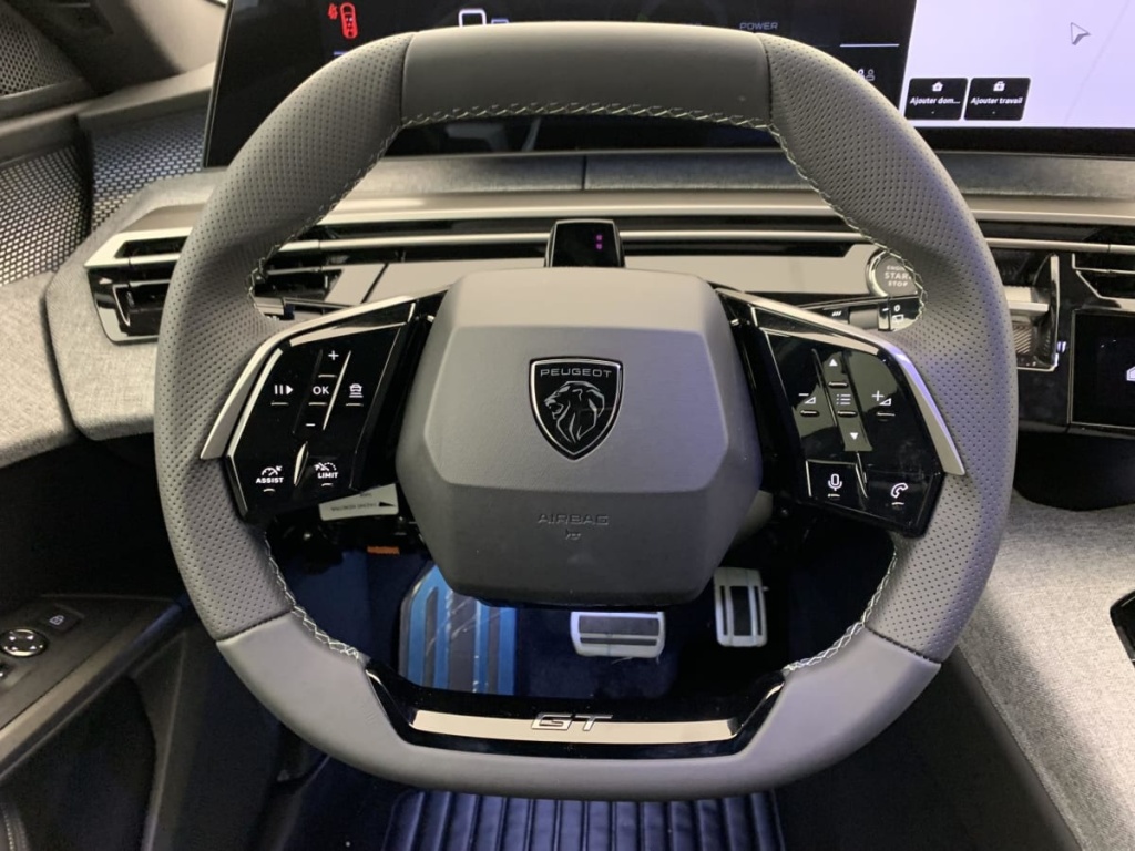 PEUGEOT 5008 HYBRID 145CH E-DCS6 GT - ref: 1-381869 - Photo 14
