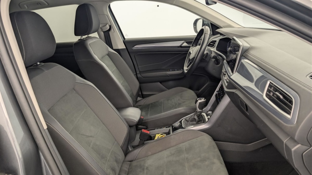 VOLKSWAGEN T-Roc 2.0 TDI 150 START STOP DSG7 4MOTION STYLE - ref: 1-381901 - Photo 9