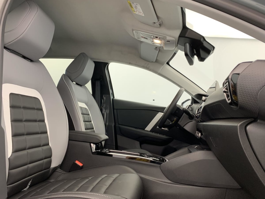 CITROEN C4 Hybride 145 ch e-DCS6 Max - ref: 1-382045 - Photo 9