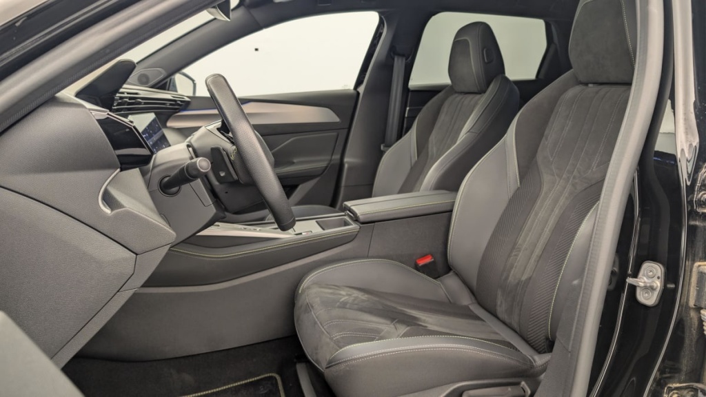 PEUGEOT 308 SW PHEV 225 e-EAT8 GT - ref: 1-382305 - Photo 14