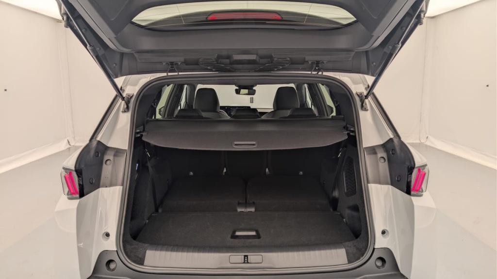 PEUGEOT 5008 HYBRID 145 CH E-DCS6 ALLURE - ref: 1-382340 - Photo 11