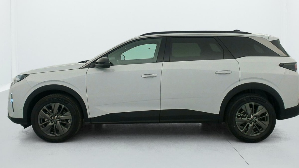PEUGEOT 5008 HYBRID 145 CH E-DCS6 ALLURE - ref: 1-382340 - Photo 4