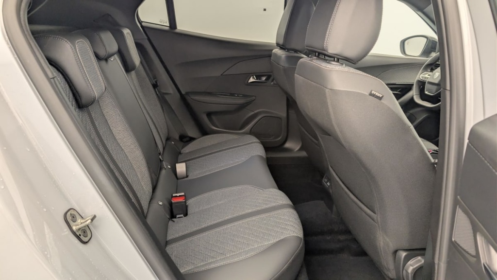 PEUGEOT 2008 100 S S BVM6 Allure - ref: 1-382608 - Photo 10