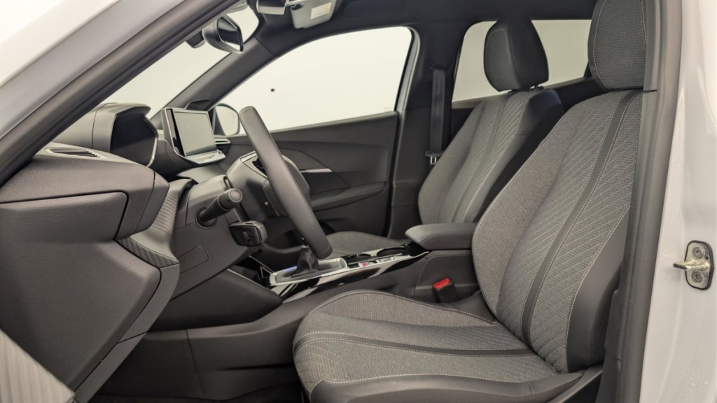 PEUGEOT 2008 100 S S BVM6 Allure - ref: 1-382608 - Photo 16
