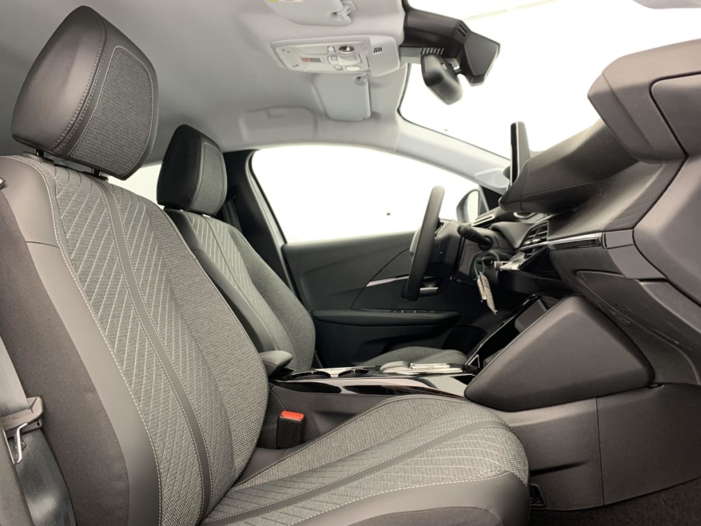 PEUGEOT 208 Hybrid 110 ch e-DCS6 Allure - ref: 1-383987 - Photo 9