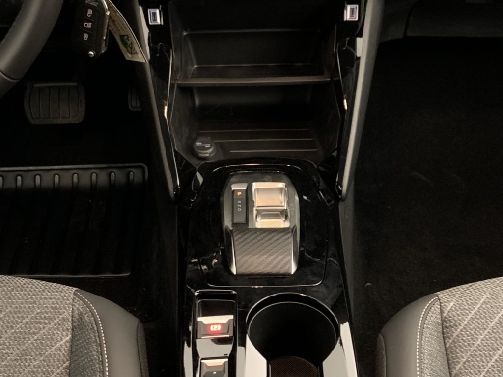 PEUGEOT 208 Hybrid 110 ch e-DCS6 Allure - ref: 1-384466 - Photo 16