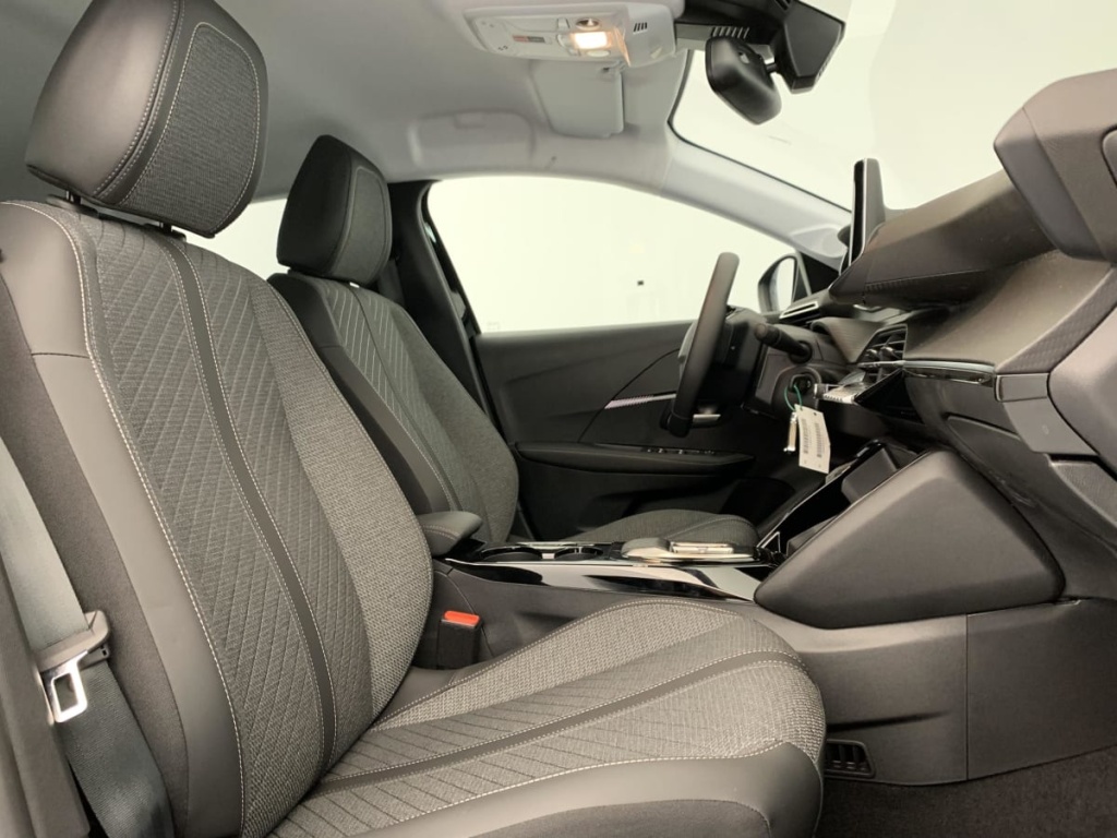 PEUGEOT 208 Hybrid 110 ch e-DCS6 Allure - ref: 1-384466 - Photo 9