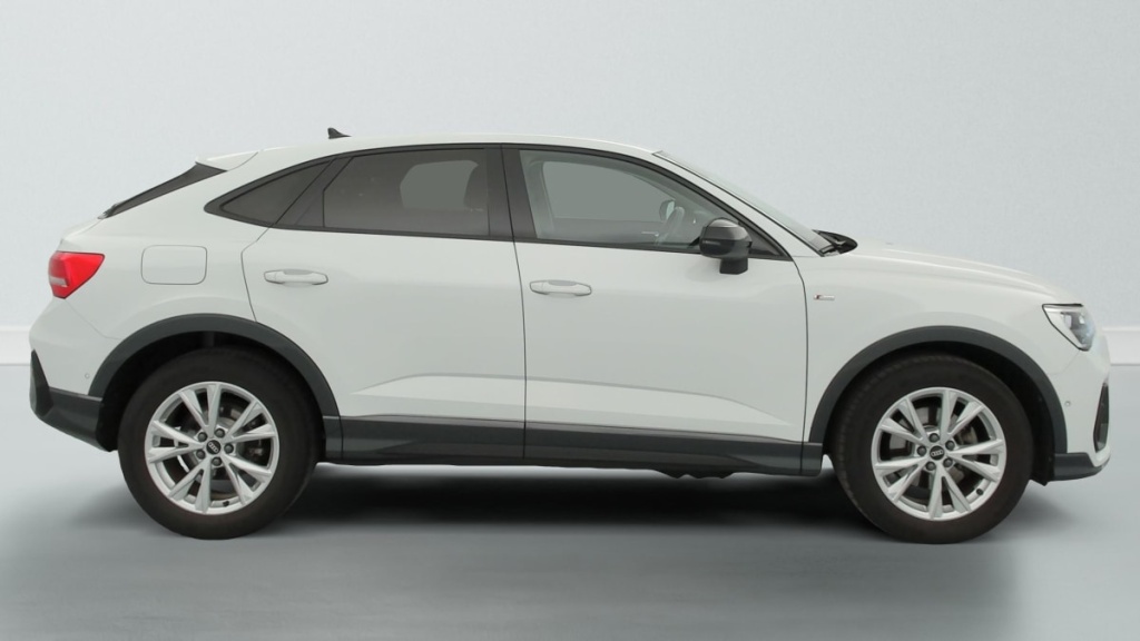 AUDI Q3 Sportback 35 TDI 150 ch S tronic 7 Design - ref: 1-385052 - Photo 8