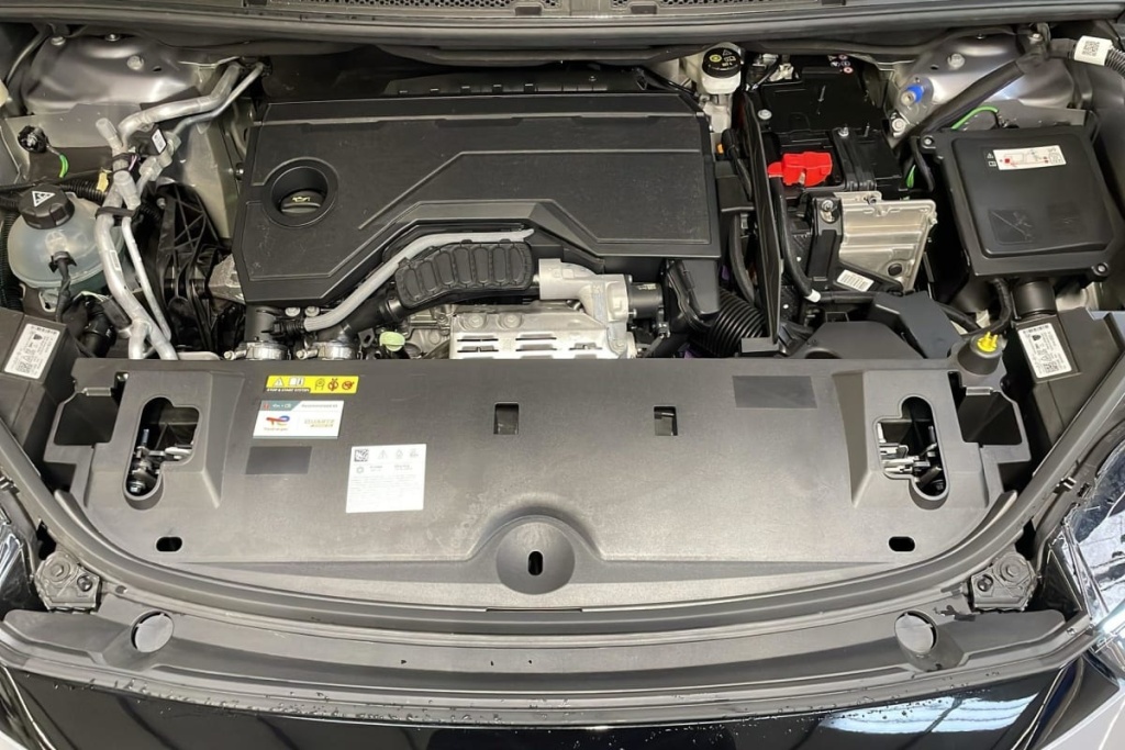 PEUGEOT 5008 HYBRID 145CH E-DCS6 GT - ref: 1-385193 - Photo 18