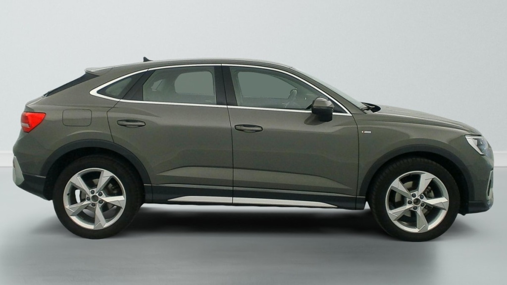 AUDI Q3 Sportback 35 TDI 150 ch S tronic 7 Design - ref: 1-386123 - Photo 8