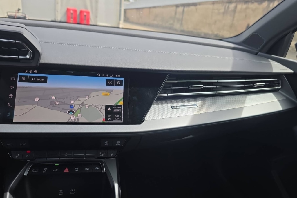 AUDI A3 Sportback 45 TFSI e Hybride rechargeable 272 S tronic 6 S line - ref: 1-386535 - Photo 18