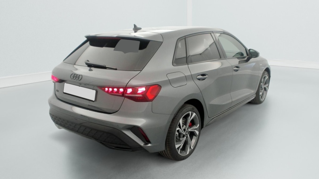 AUDI A3 Sportback 45 TFSI e Hybride rechargeable 272 S tronic 6 S line - ref: 1-386538 - Photo 7