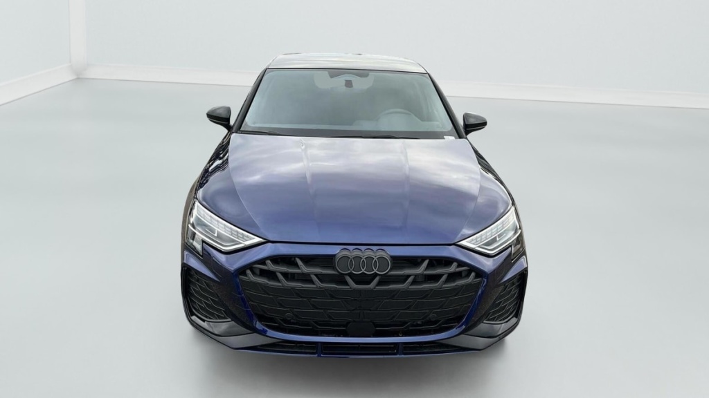 AUDI A3 Sportback 45 TFSI E HYBRIDE RECHARGEABLE 272 S TRONIC 6 S LINE - ref: 1-386546 - Photo 2