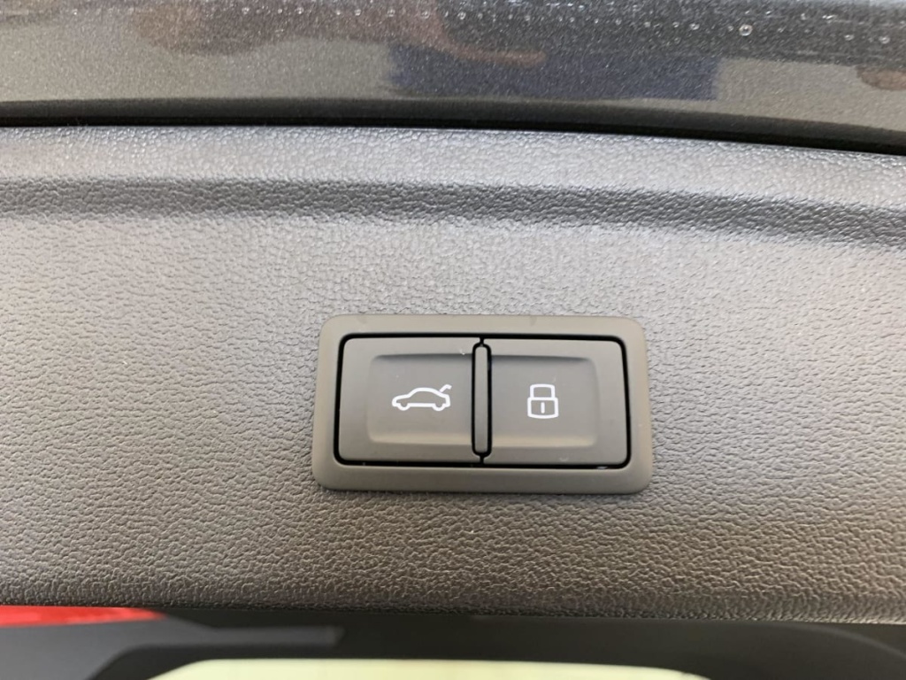 AUDI A3 Sportback 45 TFSI e Hybride rechargeable 272 S tronic 6 S line - ref: 1-386548 - Photo 13