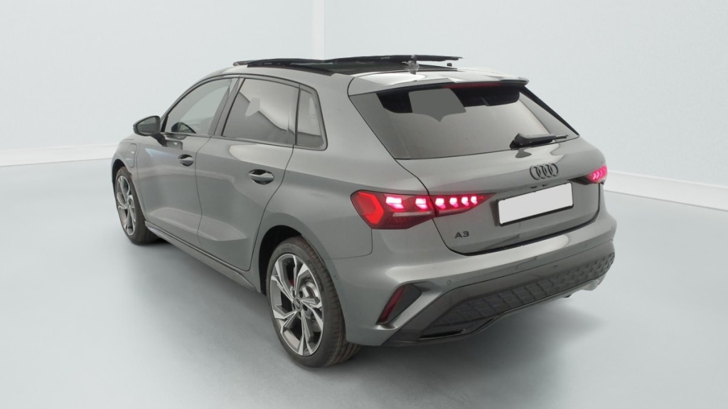 AUDI A3 Sportback 45 TFSI e Hybride rechargeable 272 S tronic 6 S line - ref: 1-386548 - Photo 5