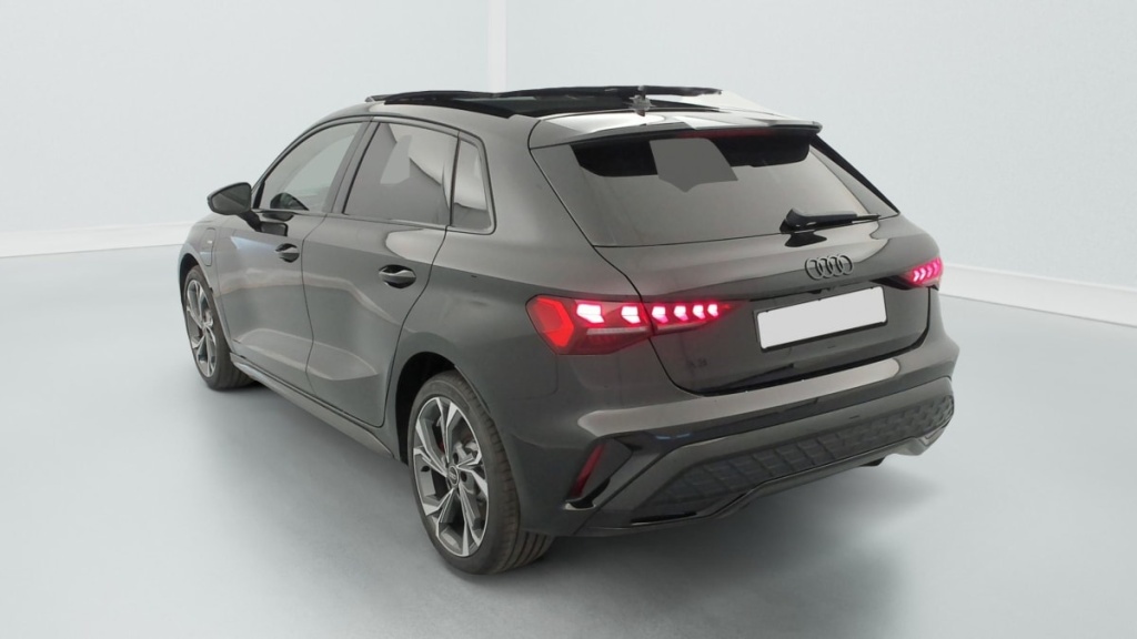 AUDI A3 Sportback 45 TFSI e Hybride rechargeable 272 S tronic 6 S line - ref: 1-386549 - Photo 5