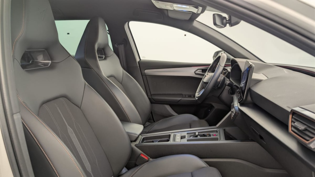 CUPRA Leon Sportstourer 1.4 e-HYBRID 204 ch DSG6 V - ref: 1-386926 - Photo 9