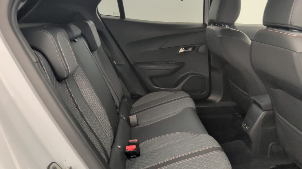 PEUGEOT 2008 100 S S BVM6 Allure - ref: 1-388133 - Photo 11
