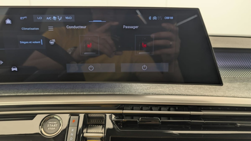 PEUGEOT 3008 Hybrid 145 e-DCS6 GT - ref: 1-388262 - Photo 20