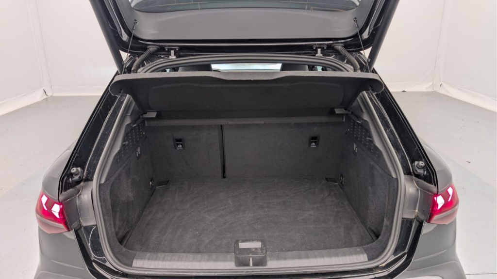 AUDI A3 Sportback TFSI e Hybride rechargeable 204 S tronic 6 S line - ref: 1-388267 - Photo 11