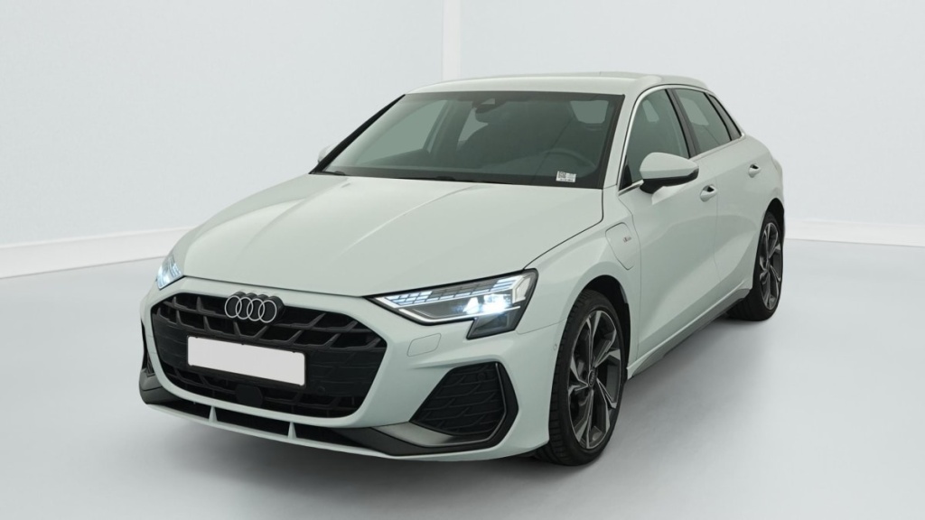 AUDI A3 Sportback TFSI e Hybride rechargeable 204 S tronic 6 S line - ref: 1-388268 - Photo 3