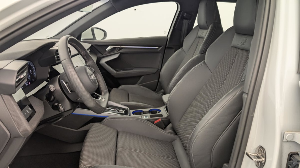 AUDI A3 Sportback TFSI e Hybride rechargeable 204 S tronic 6 S line - ref: 1-388270 - Photo 16