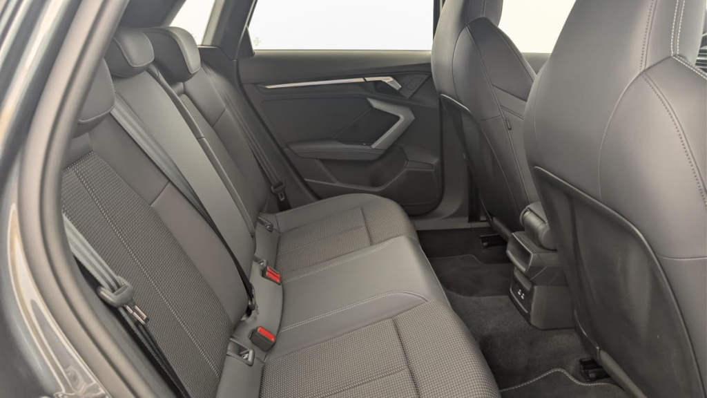 AUDI A3 Sportback TFSI e Hybride rechargeable 204 S tronic 6 S line - ref: 1-388271 - Photo 10