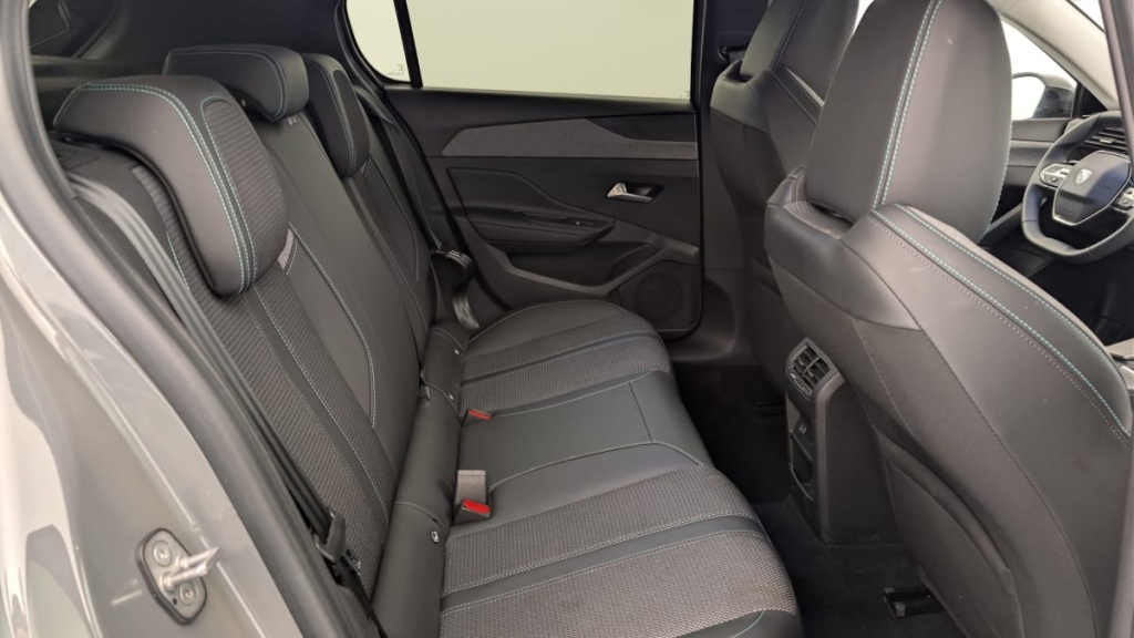 PEUGEOT 308 Hybrid 145 e-DCS6 Allure - ref: 1-388505 - Photo 10