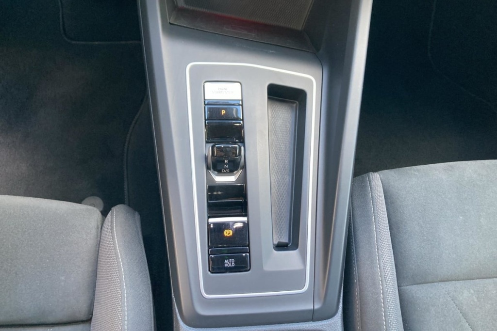 VOLKSWAGEN Golf 1.4 HYBRIDE RECHARGEABLE OPF 204 DSG STYLE - ref: 1-388925 - Photo 18