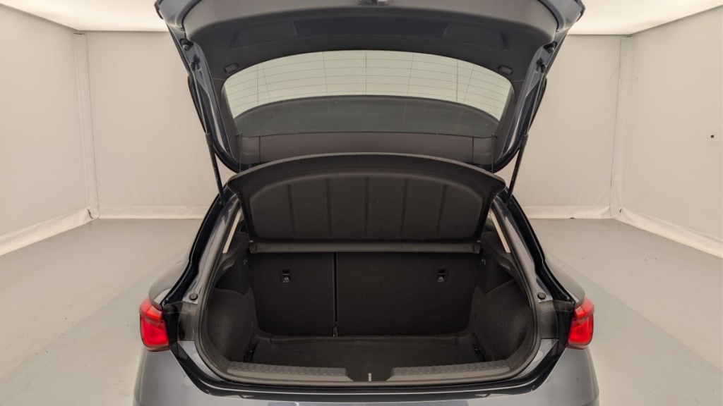 SEAT Leon 1.0 eTSI 110 DSG7 Business - ref: 1-389652 - Photo 10