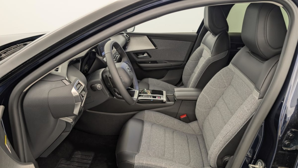 CITROEN C5 X PureTech 130 EAT8 You - ref: 1-389698 - Photo 16
