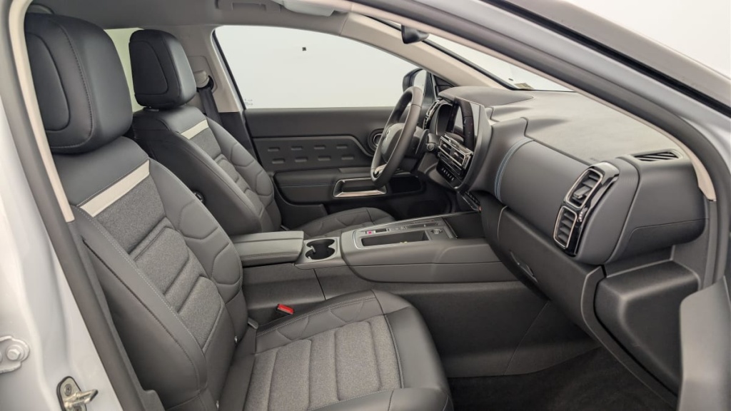 CITROEN C5 Aircross Hybride 145 e-DCS6 Max - ref: 1-390061 - Photo 9